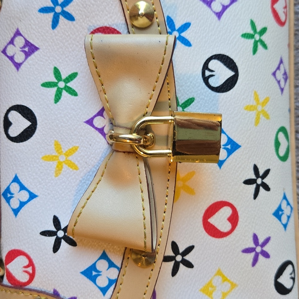Bright handbag - Picture 2 of 7